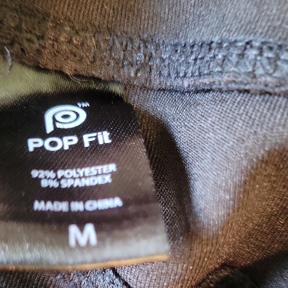 POP Fit Black Leggings - Picture 2 of 8
